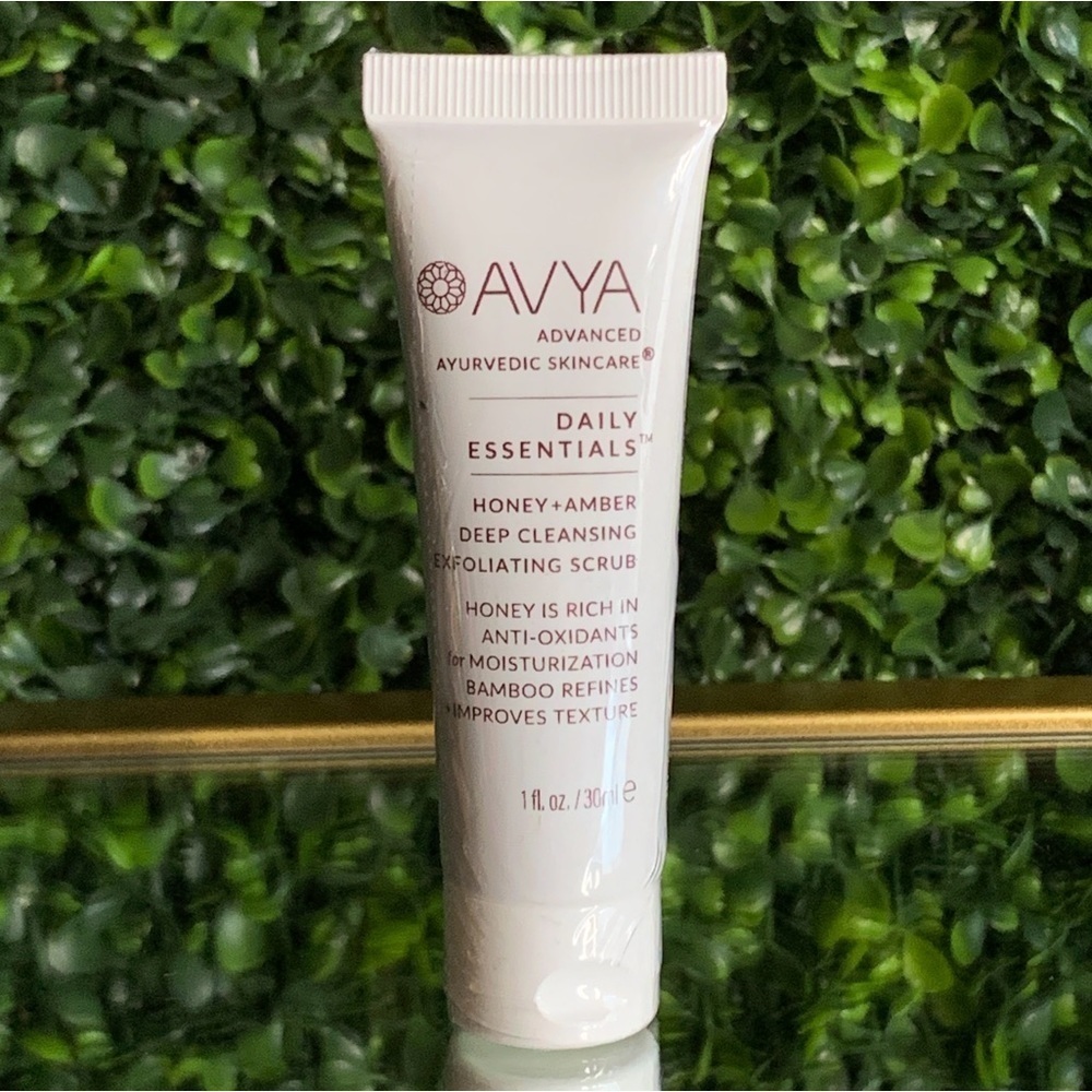 AVYA Skincare Honey + Amber Deep Cleansing Exfoliating Scrub | NEW | 30mL